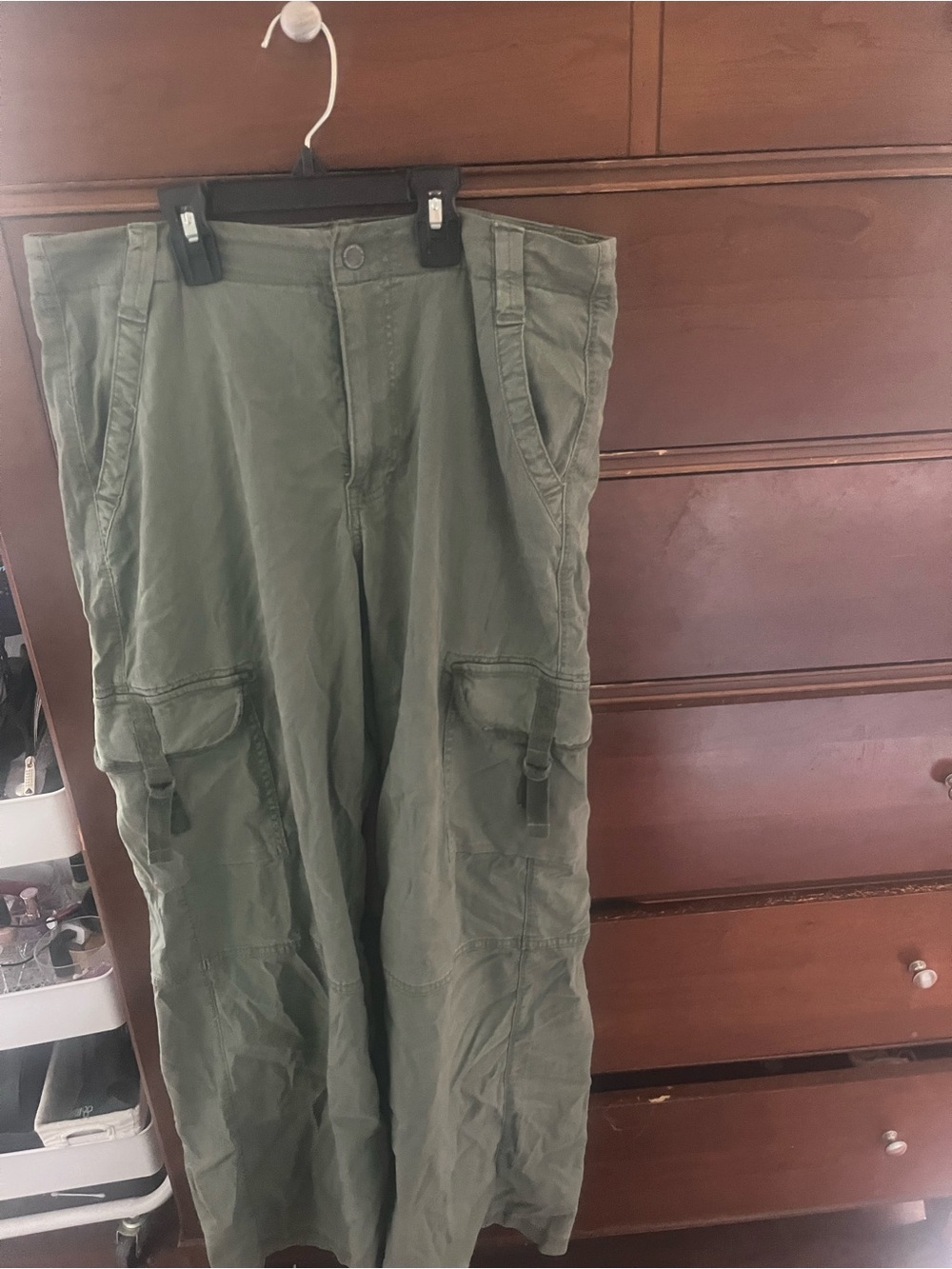 Women’s AE Olive Green Cargo Pants